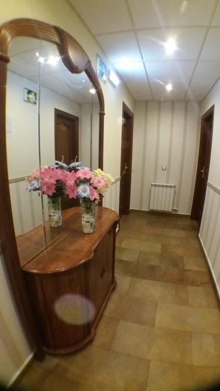 Hostal Venecia II Monzón Extérieur photo