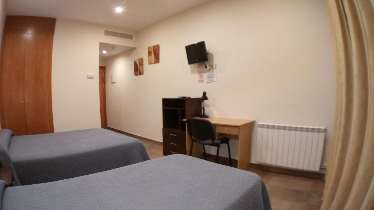 Hostal Venecia II Monzón Extérieur photo